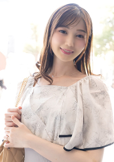 妖艶すぎるセレブ人妻